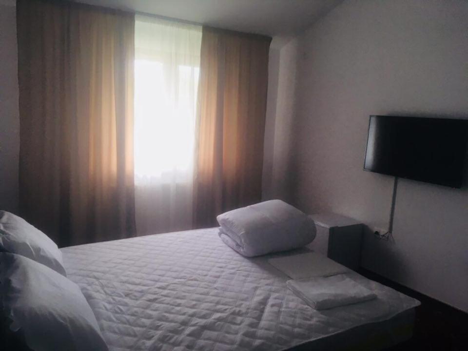 Hotel Ostrov คาลิมาเนช ภายนอก รูปภาพ